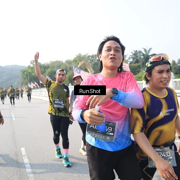 Runner Photo 6922035