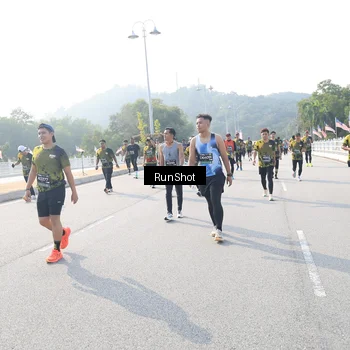 Runner Photo 6922065