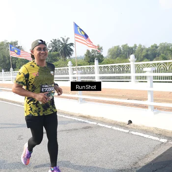 Runner Photo 6922098