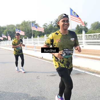 Runner Photo 6922099