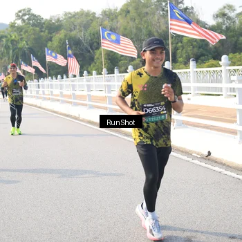 Runner Photo 6922101