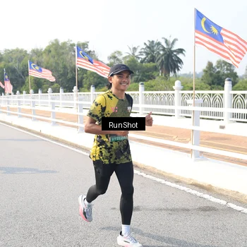 Runner Photo 6922106