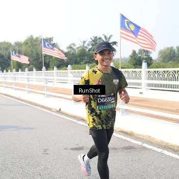 Runner Photo 6922112