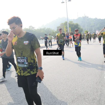 Runner Photo 6922119