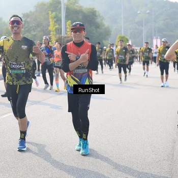 Runner Photo 6922120