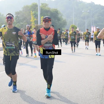 Runner Photo 6922122
