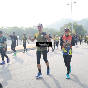 Runner Photo 6922126