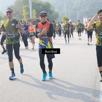 Runner Photo 6922132