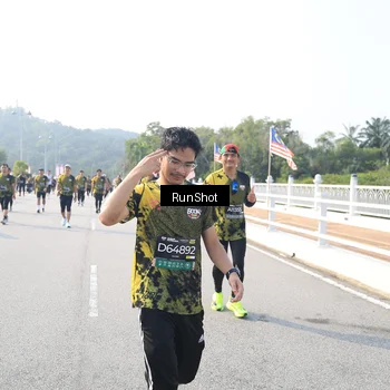 Runner Photo 6922140