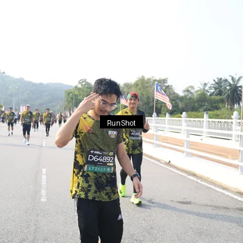 Runner Photo 6922143