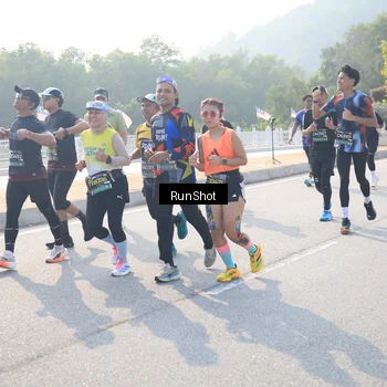 Runner Photo 6922155