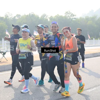 Runner Photo 6922156