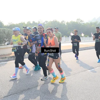 Runner Photo 6922163