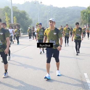 Runner Photo 6922179