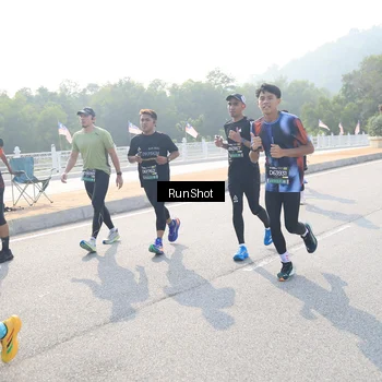 Runner Photo 6922180