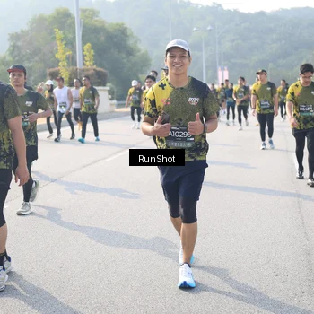 Runner Photo 6922191