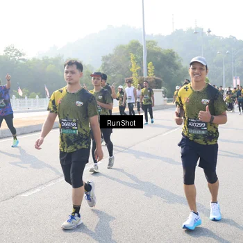 Runner Photo 6922192