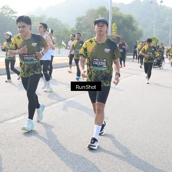 Runner Photo 6922204