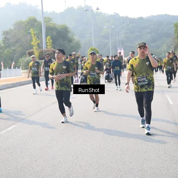Runner Photo 6922210