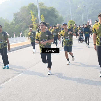 Runner Photo 6922212