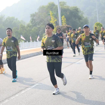 Runner Photo 6922213