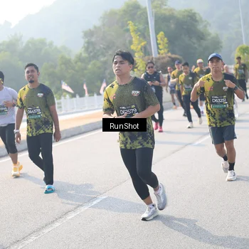 Runner Photo 6922214
