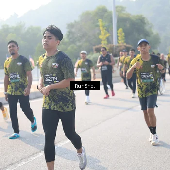 Runner Photo 6922217