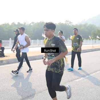Runner Photo 6922231