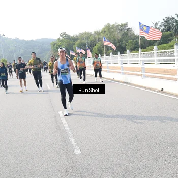 Runner Photo 6922235