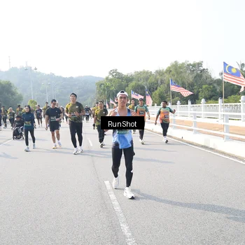 Runner Photo 6922239
