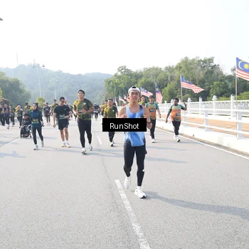 Runner Photo 6922249