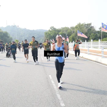 Runner Photo 6922250