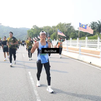 Runner Photo 6922252
