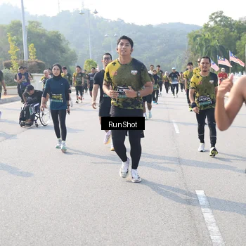 Runner Photo 6922258