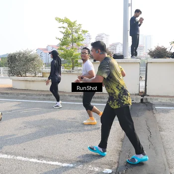 Runner Photo 6922263