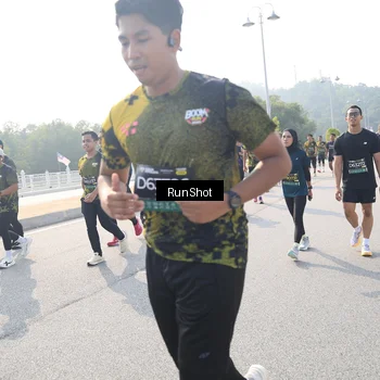 Runner Photo 6922269