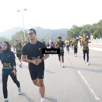 Runner Photo 6922278