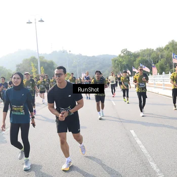 Runner Photo 6922281