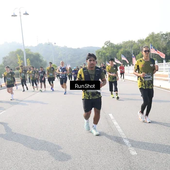 Runner Photo 6922287