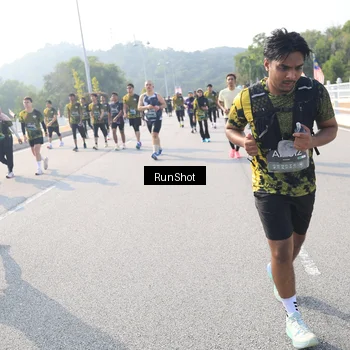 Runner Photo 6922299