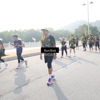 Runner Photo 6922301