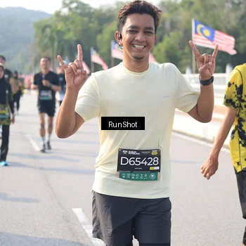 Runner Photo 6922317