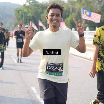 Runner Photo 6922318