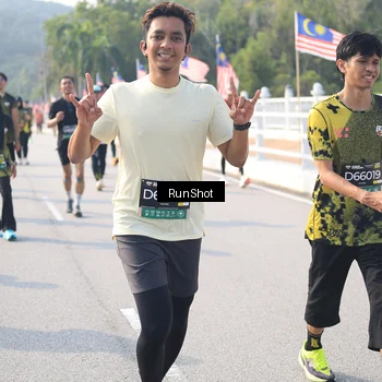 Runner Photo 6922322