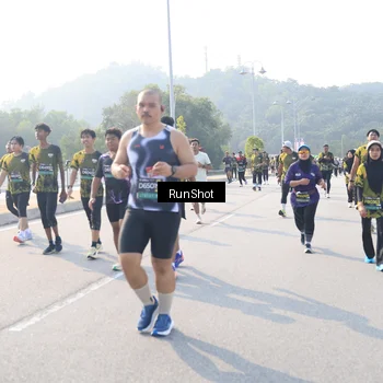 Runner Photo 6922328