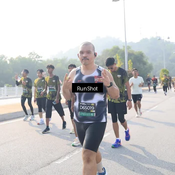 Runner Photo 6922334