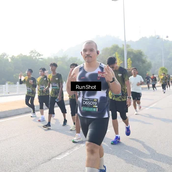 Runner Photo 6922340