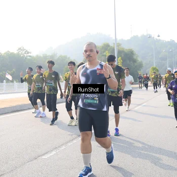 Runner Photo 6922341