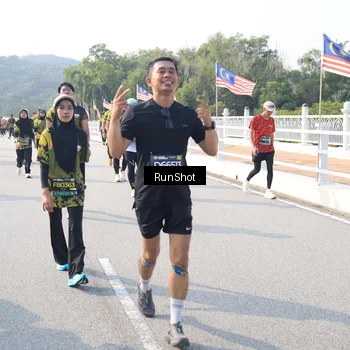 Runner Photo 6922346