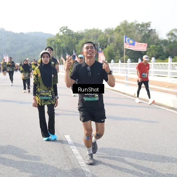 Runner Photo 6922349